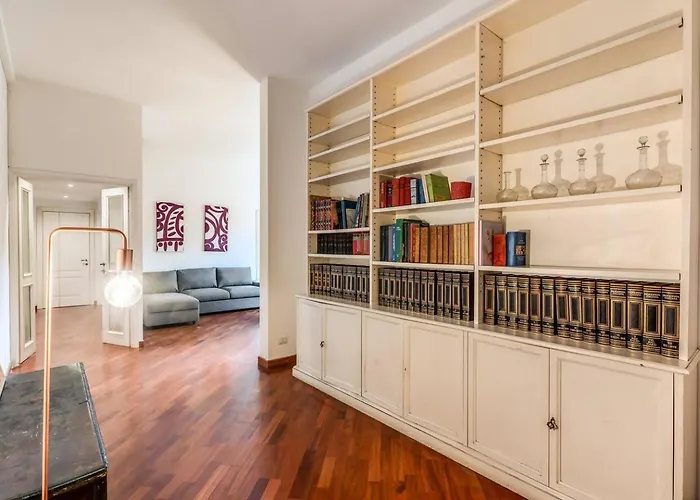 Splendid Flat On The Tiber River *