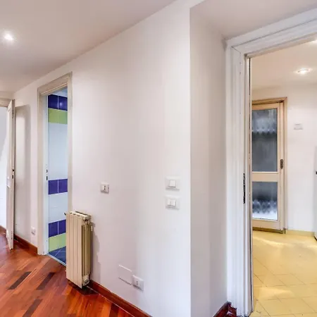 Splendid Flat On The Tiber River דירה *