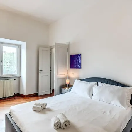 דירה Splendid Flat On The Tiber River *