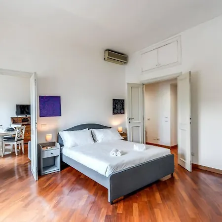 Splendid Flat On The Tiber River דירה רומא