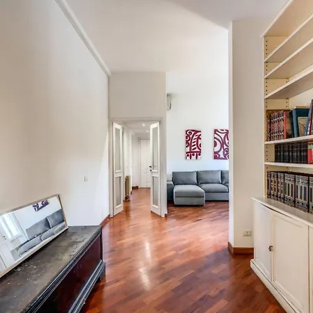 דירה Splendid Flat On The Tiber River
