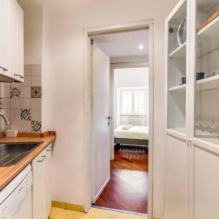 Splendid Flat On The Tiber River *