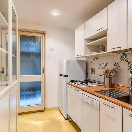 Splendid Flat On The Tiber River Daire Roma